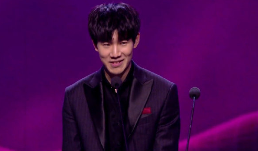 却是他职业 却是他职业